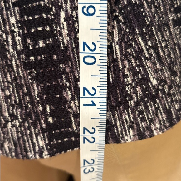 White House Black Market Peplum Long Sleeve Sweater Size S - Picture 8 of 12